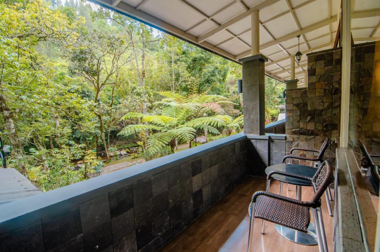Taman Simalem Resort Tongging Экстерьер фото