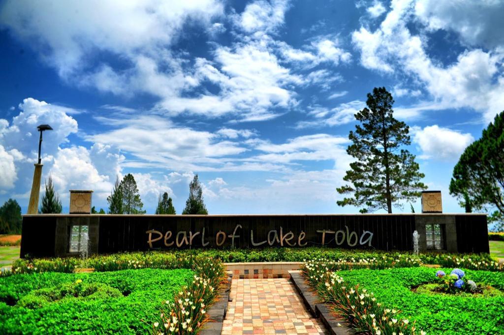 Taman Simalem Resort Tongging Экстерьер фото