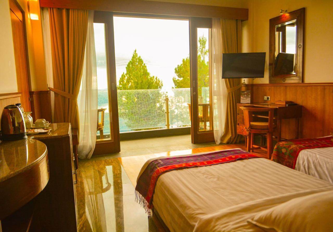 Taman Simalem Resort Tongging Экстерьер фото