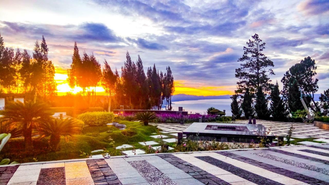 Taman Simalem Resort Tongging Экстерьер фото